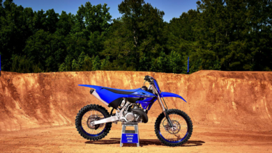 Yamaha YZ 450F com alumínio verde